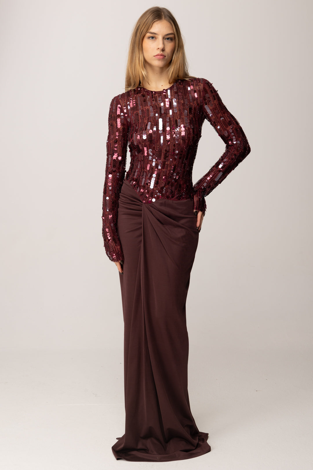 elisabetta franchi burgundy dress Woman Red Carpet in Tulle and Jersey with Sequins ABR2057E2 ROUGE NOIR – Khloefemme Bianca V-Neck Backless Cami shop new arrival Size:X Small