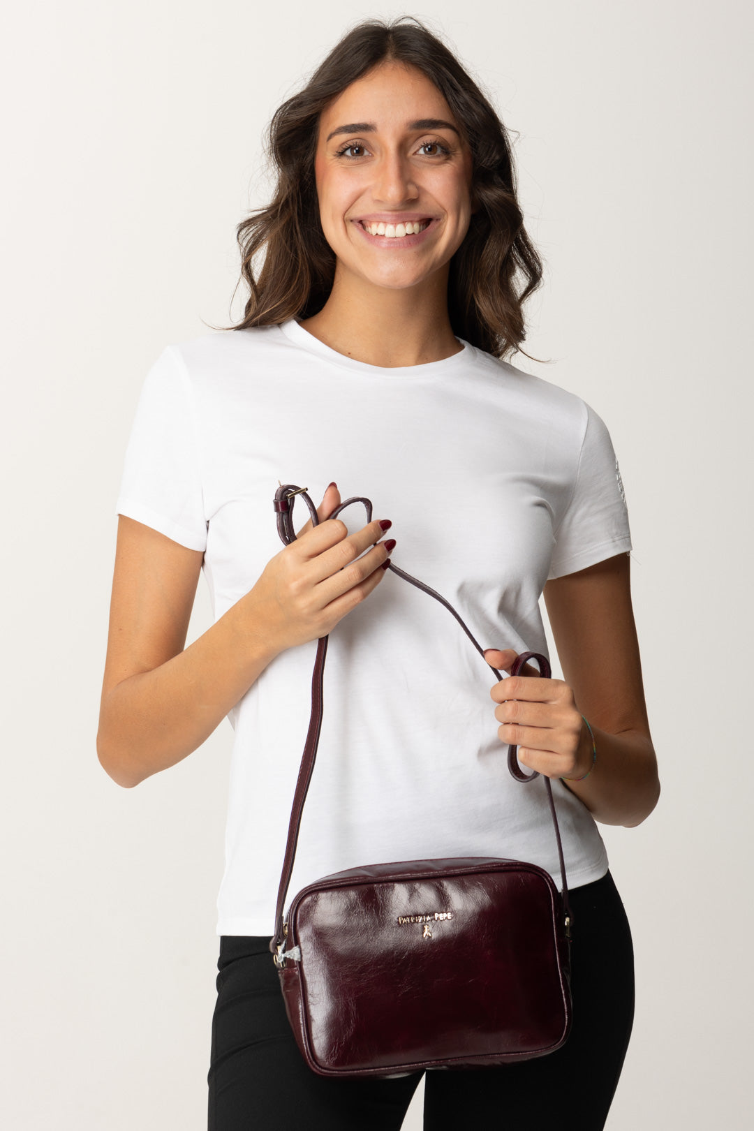 Kameratasche aus glänzendem Leder - Main Image