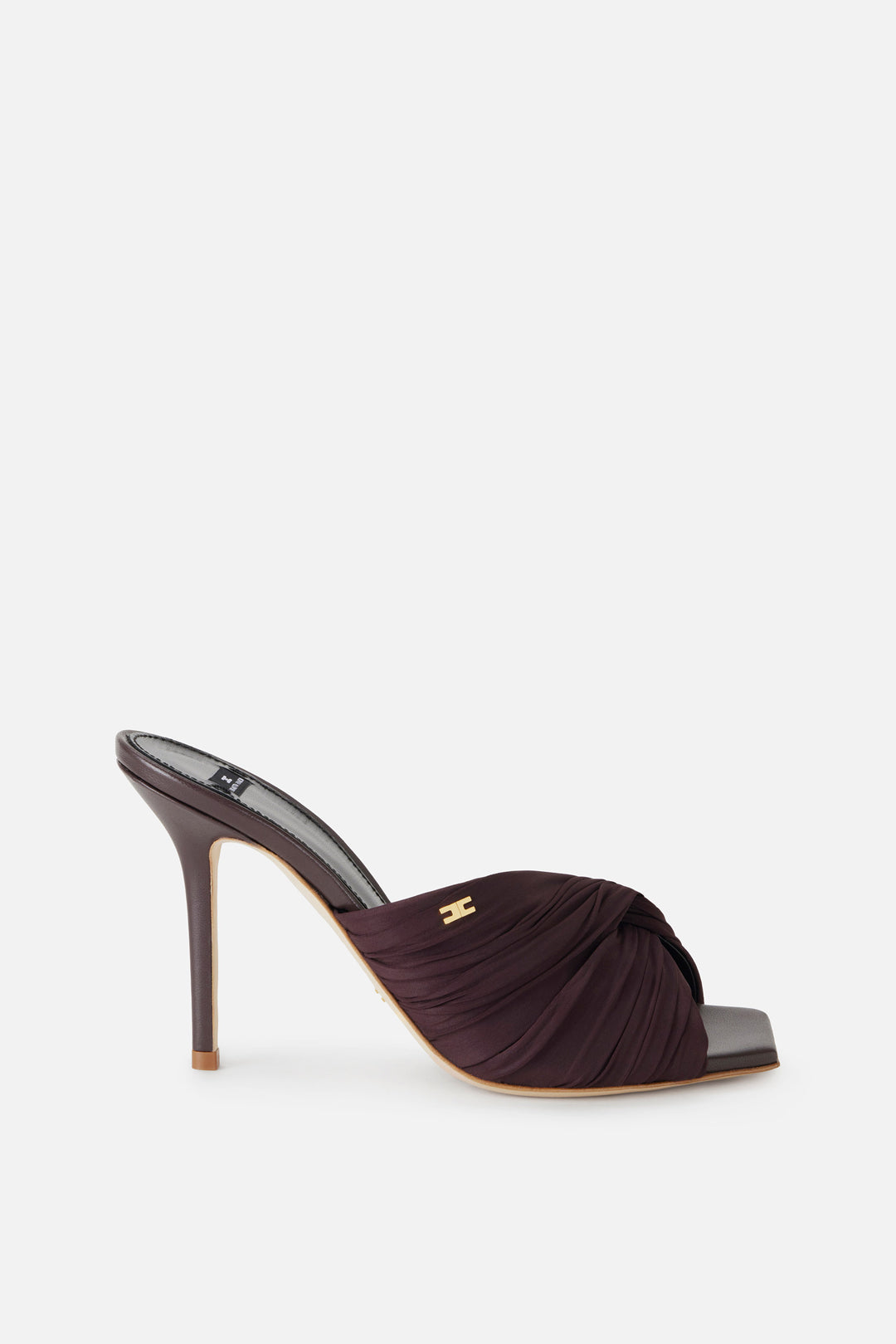 Sabot da donna in tessuto intrecciato e pelle platino con borchie, plateau e zeppa 7 Sabot da donna in tessuto intrecciato e pelle platino con borchie, plateau e zeppa 7