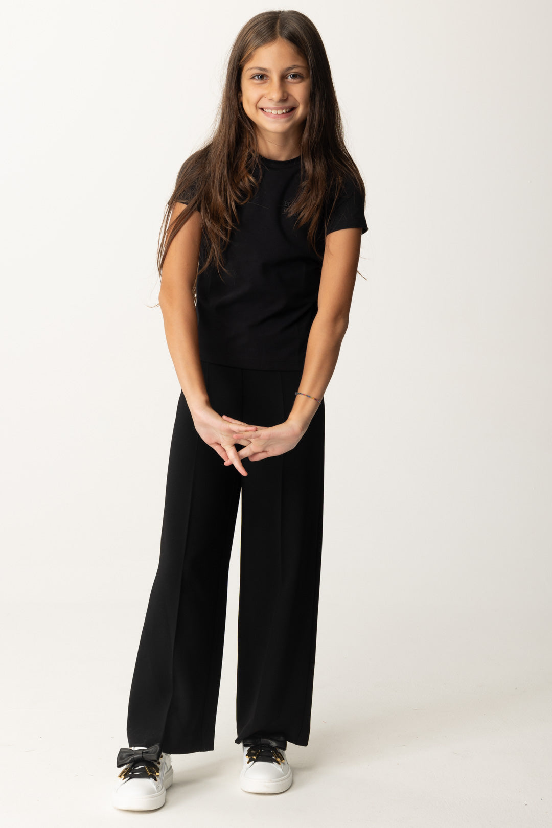 T-shirt with Thread Embroidery Logo