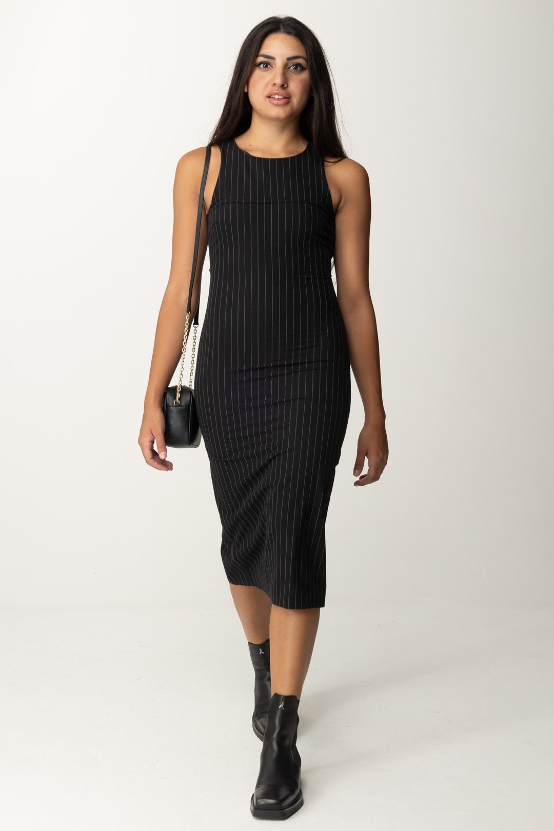 Robe fourreau mi-longue à fines rayures - Main Image