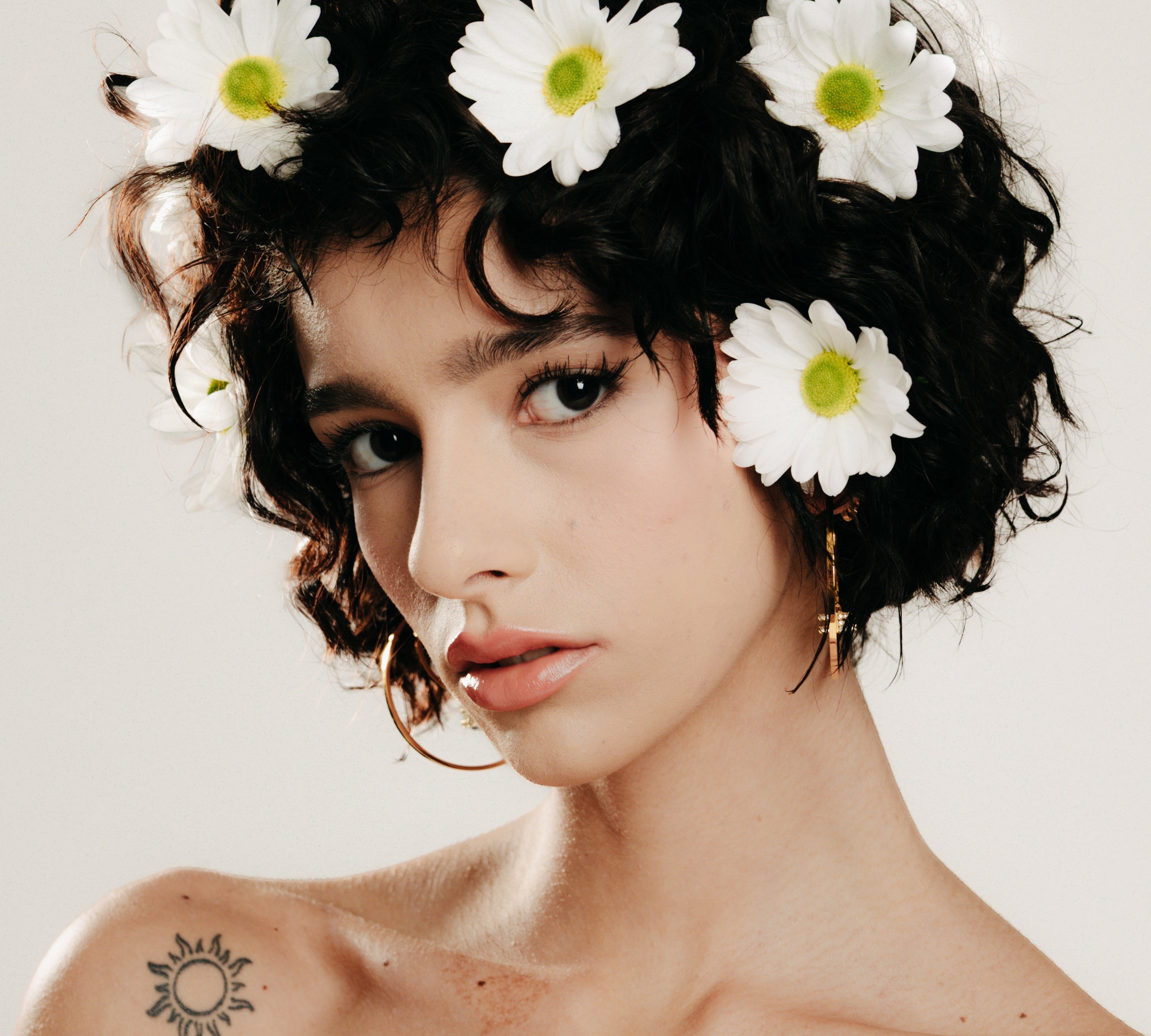 Tagli capelli estate 2026: le tendenze da provare se hai voglia di cambiare look