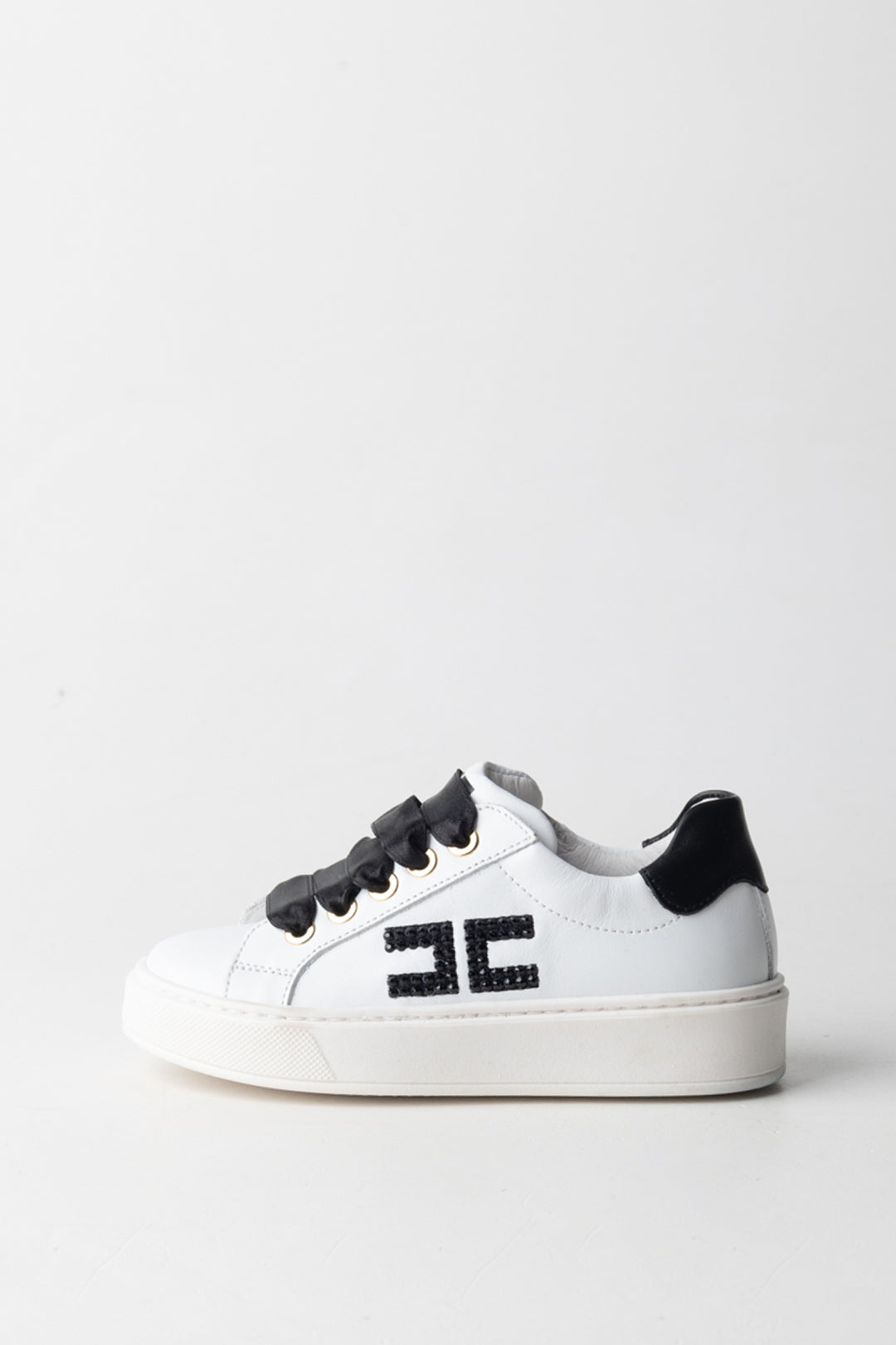 Sneakers con Logo a Contrasto