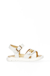 Sandali con Fasce Incrociate e Logo Metallico