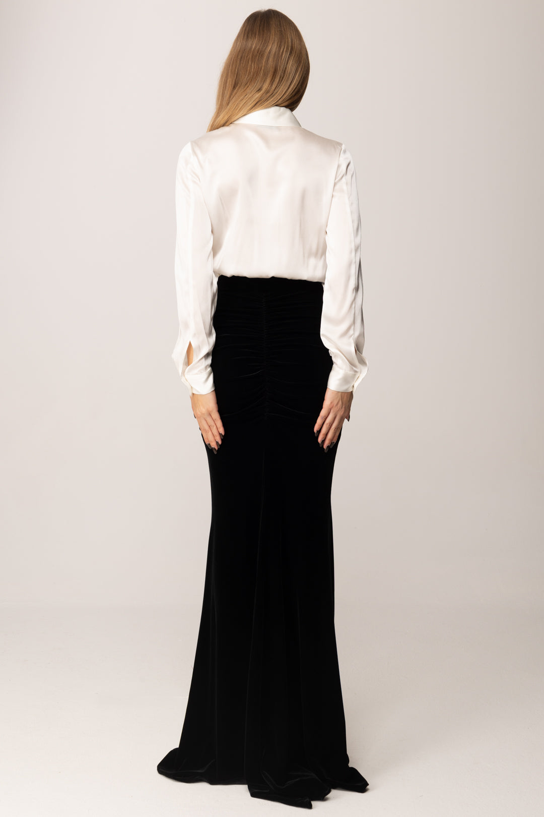 Elisabetta Franchi Abito Red Carpet Top Camicia e Gonna In Velluto ABR4657E2 AVORIO/NERO