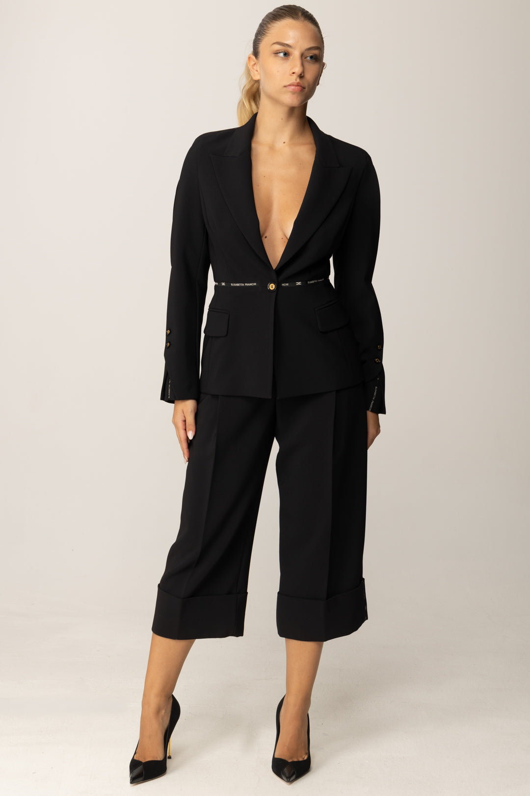 Elisabetta Franchi Bermuda In Crêpe Leggero con Nastro Logo PA11656E2 NERO