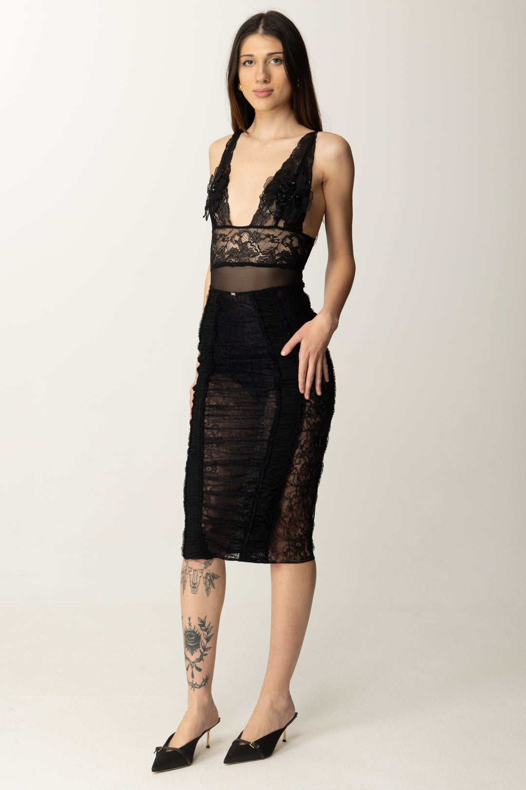 Tulle Tubino Nero Con Fiori Rinascimento Tubino Nero Con Fiori In