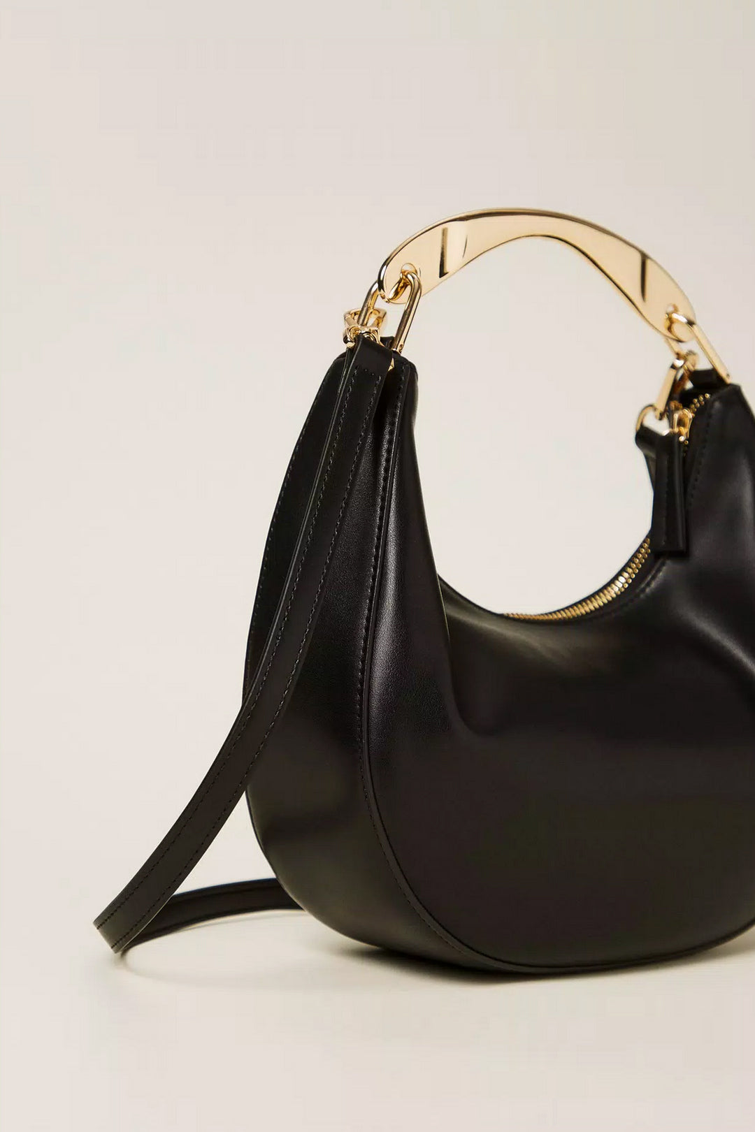 Elisabetta Franchi Borsa Hobo Croissant con Manico in Metallo 252TD8160 NERO