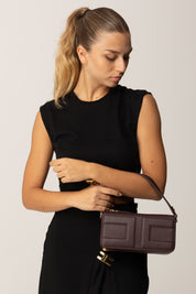 Elisabetta Franchi Borsa a Mano Piccola con Maxi Logo BS55A56E2 MERLOT