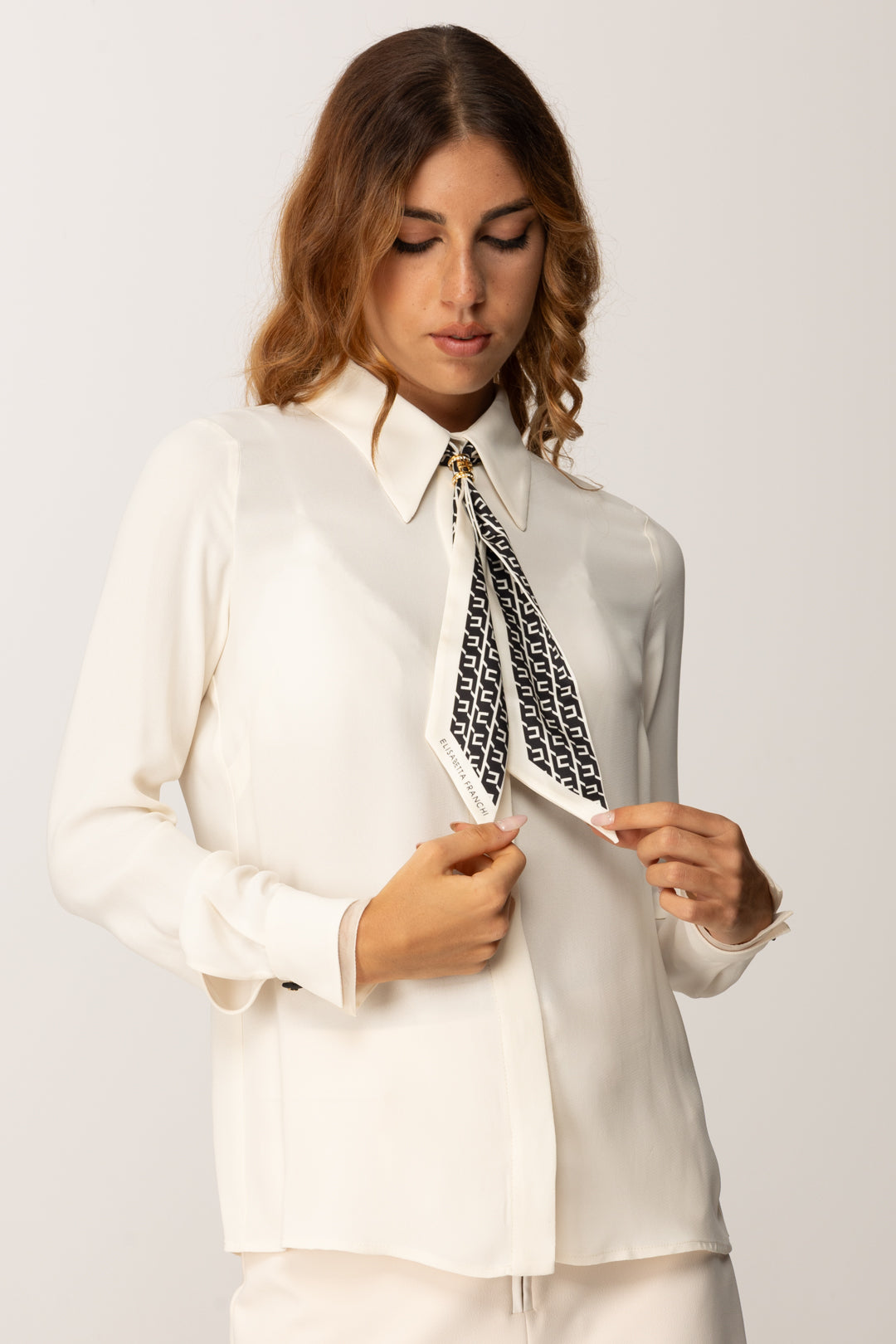 Elisabetta Franchi Camicia In Georgette con Foulard Logato CA09356E2 MILK