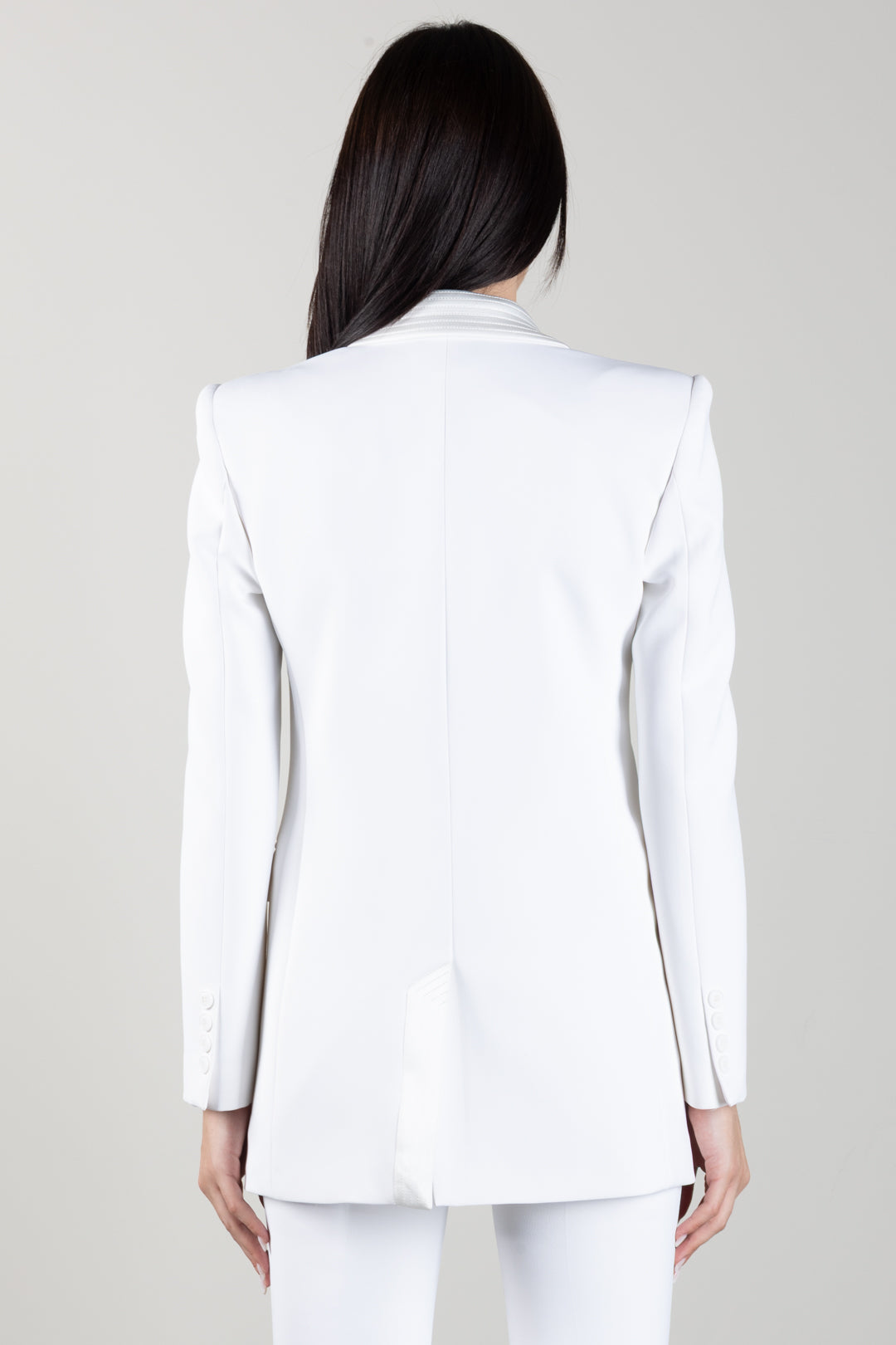 Chaqueta cruzada de crepé elástico y satén