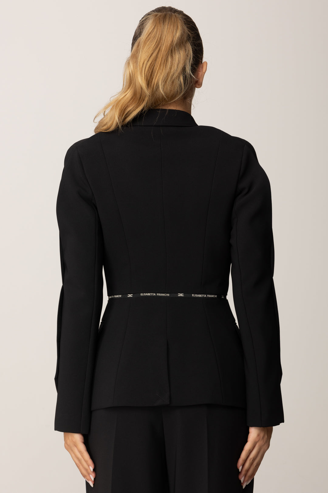Elisabetta Franchi Giacca In Crêpe con Nastro Logo GI17156E2 NERO