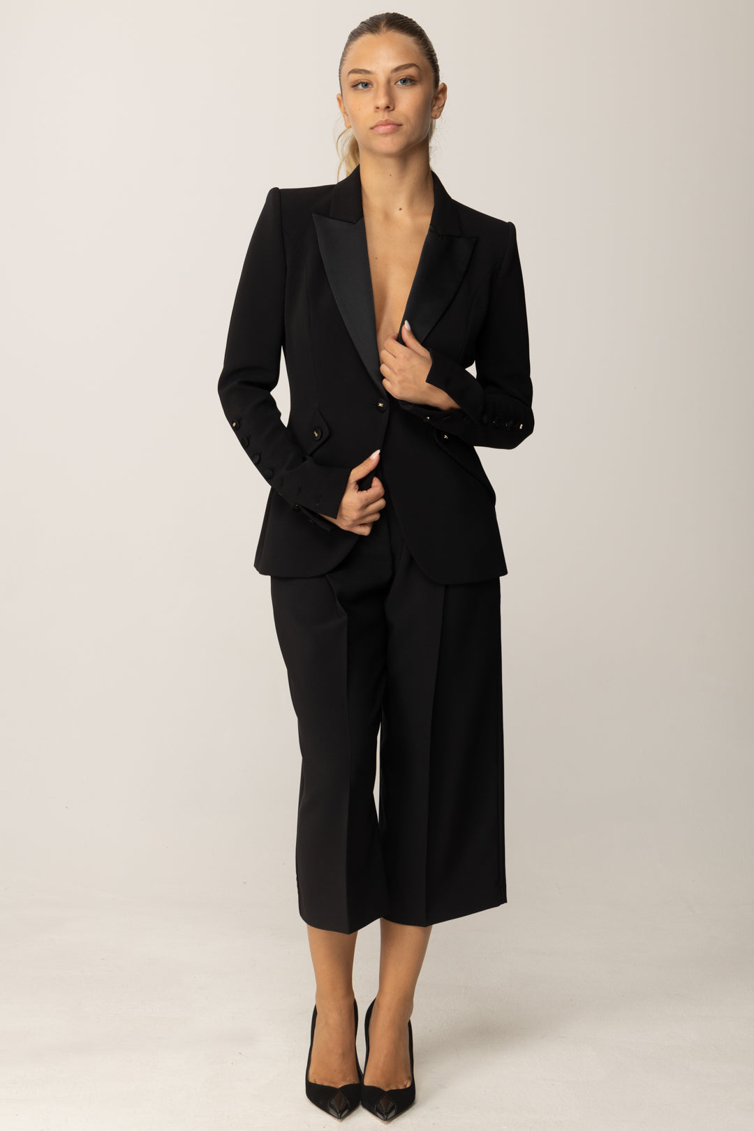 Elisabetta Franchi Giacca Sfiancata con Rever In Satin GI15456E2 NERO