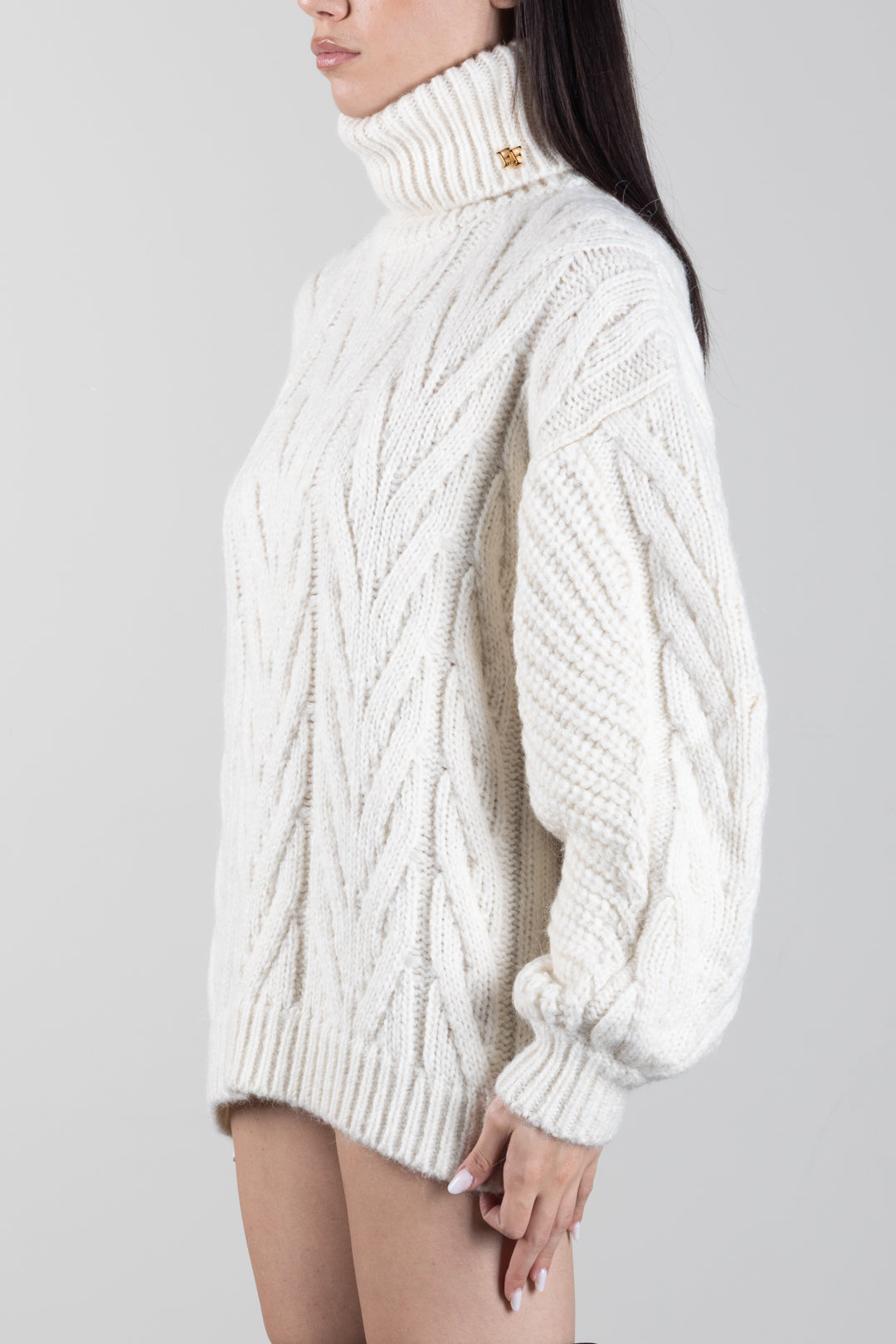 Pullover aus Alpaka-Mischgewebe mit Stehkragen und Zopfmuster