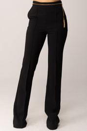 Elisabetta Franchi Pantaloni In Crêpe Leggero con Catena Gioiello PA14157E2 NERO