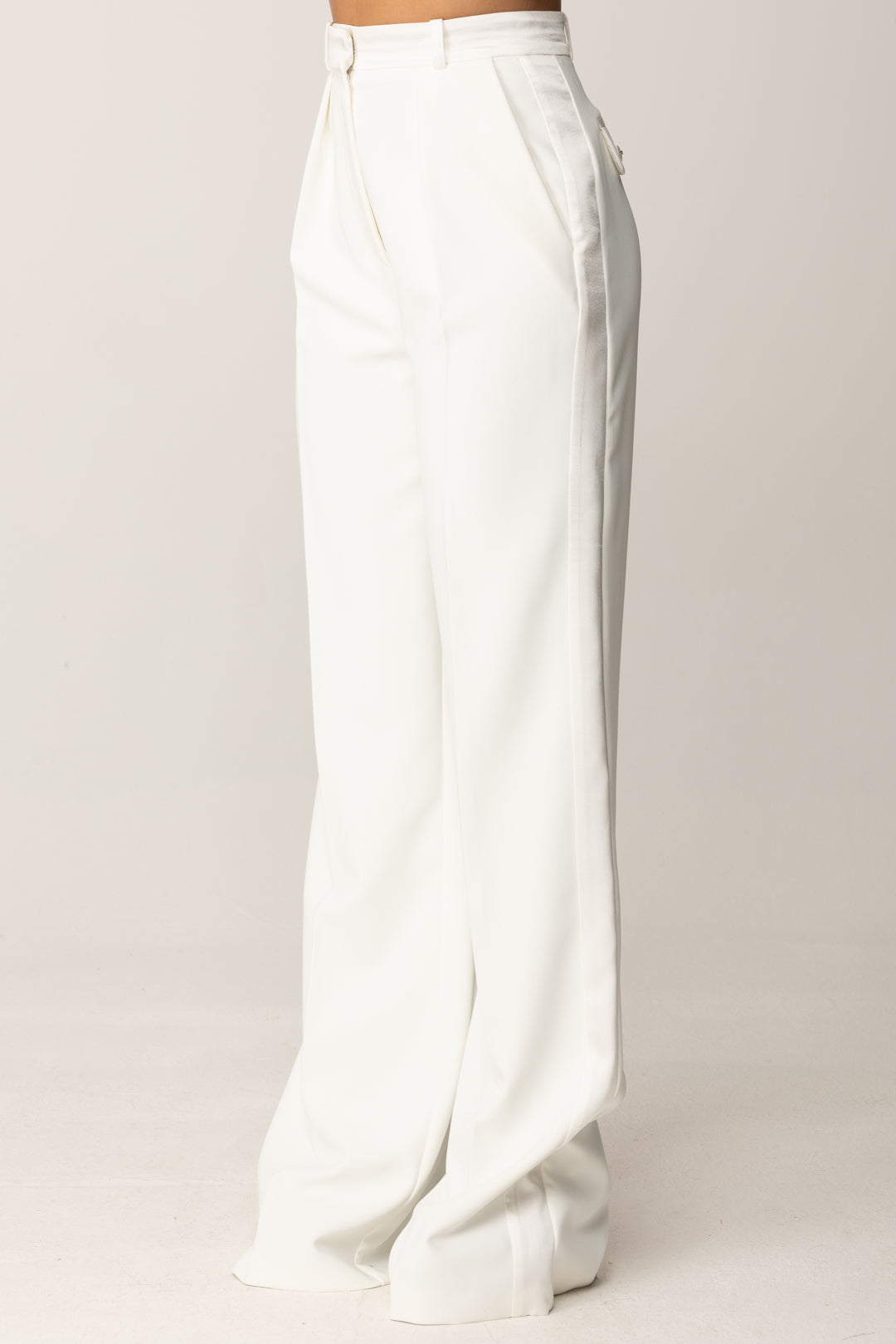 Elisabetta Franchi Pantaloni In Crêpe con Dettagli Smoking In Satin PA12656E2 AVORIO