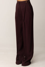 Elisabetta Franchi Pantaloni con Dettagli Logo In Vita PA12356E2 MERLOT
