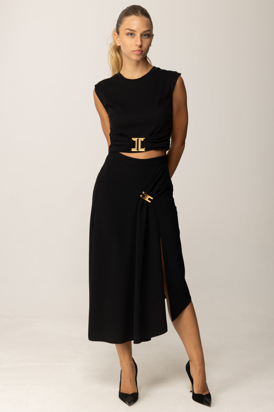 Elisabetta Franchi T-shirt Crop con Accessorio Cc MA01656E2 NERO