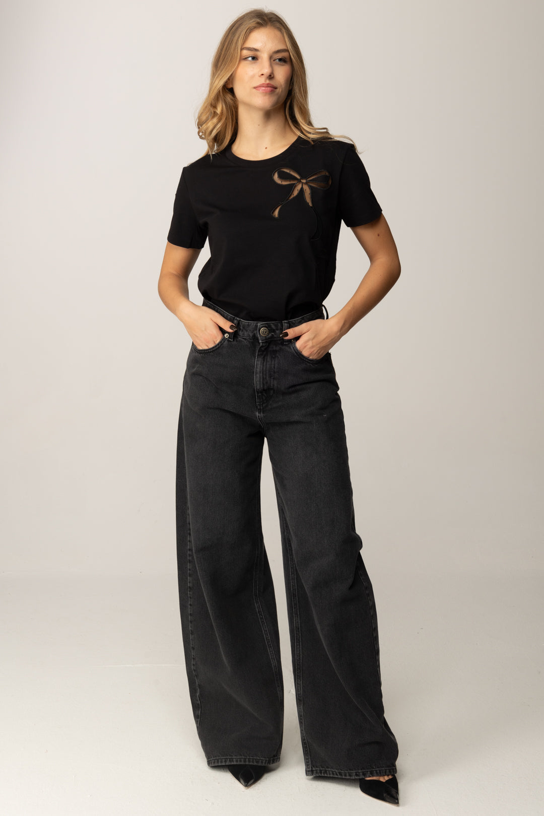 Twinset T-shirt In Cotone con Ricamo Fiocco 252TT2312 NERO