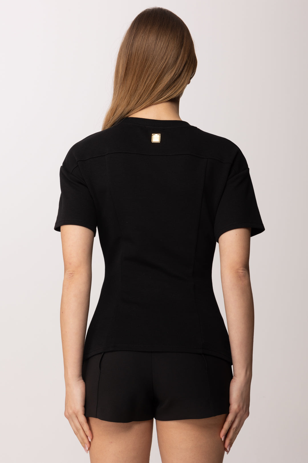 Elisabetta Franchi T-shirt In Maglia con Bottoni Decorativi MA00461E2 NERO