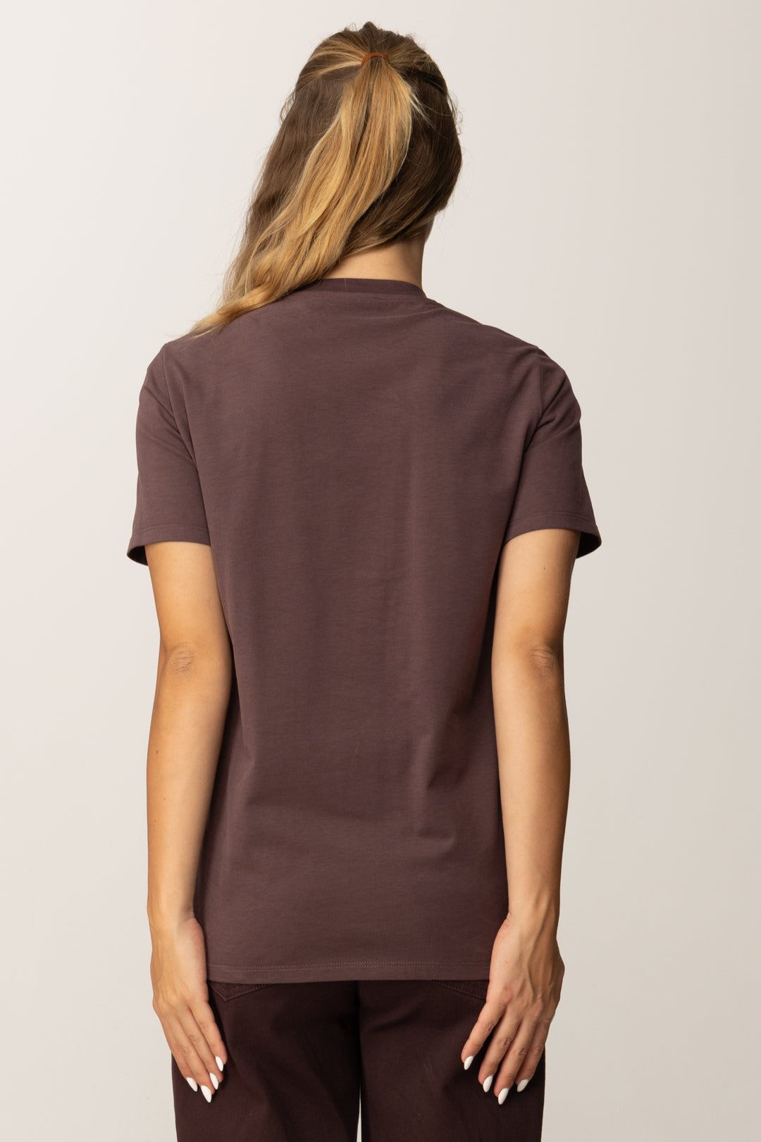 Elisabetta Franchi T-shirt con Logo Lettering e Collana MA02856E2 MERLOT