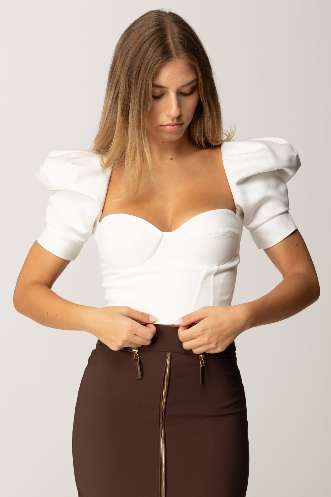 Elisabetta Franchi Top In Crepe e Duchesse con Maniche Balloon TO02656E2 AVORIO