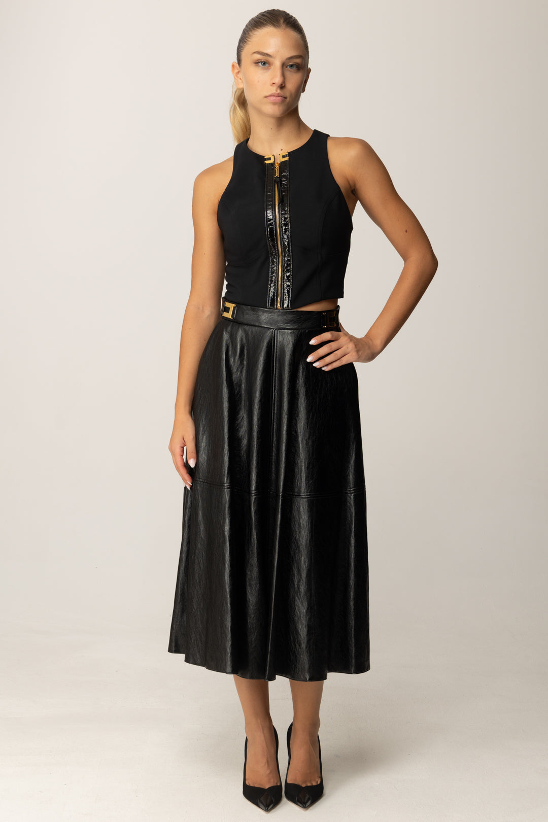 Elisabetta Franchi Top In Doppio Crêpe con Dettagli Craquelé TO03256E2 NERO