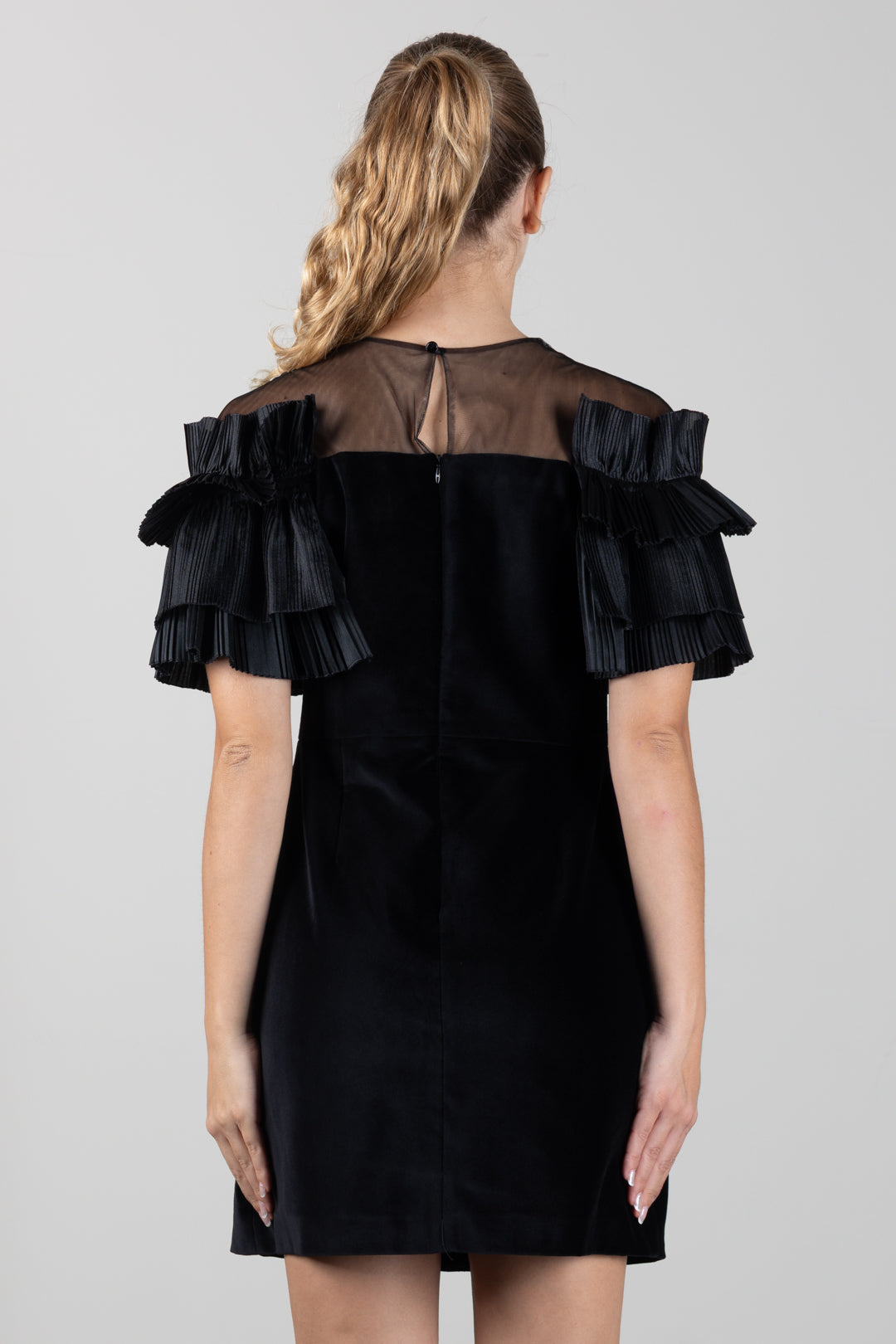 Elisabetta Franchi Bambina Abito con Tulle Trasparente e Balze Plissé EFAB7110VE024.N000