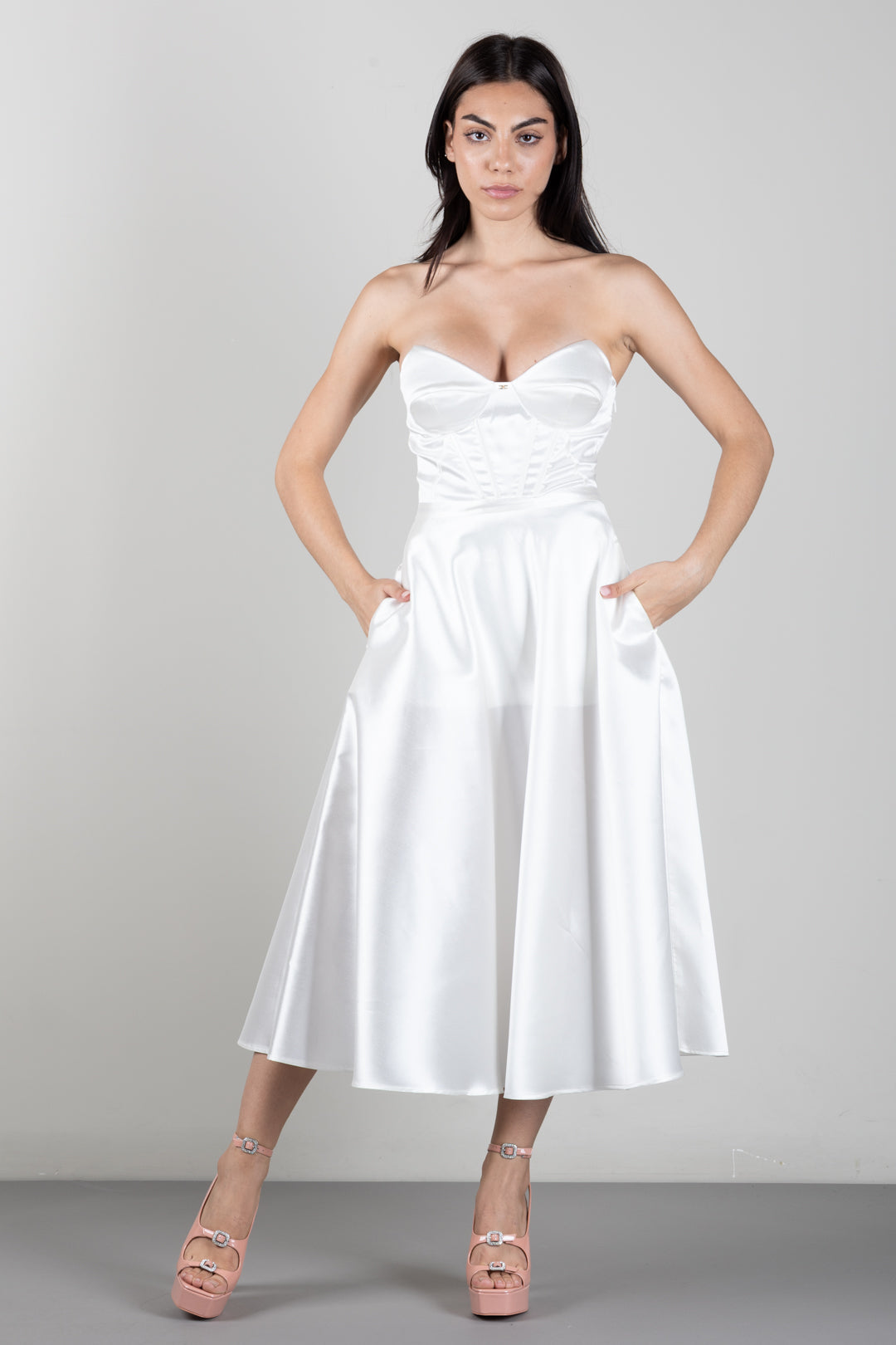 Elisabetta Franchi Abito In Gazar con Bustier e Gonna a Corolla AB96767E2 AVORIO