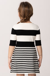 Elisabetta Franchi Bambina Abito In Maglia Gonna a Righe e Logo a Intarsio EFAB648CFL060.D028