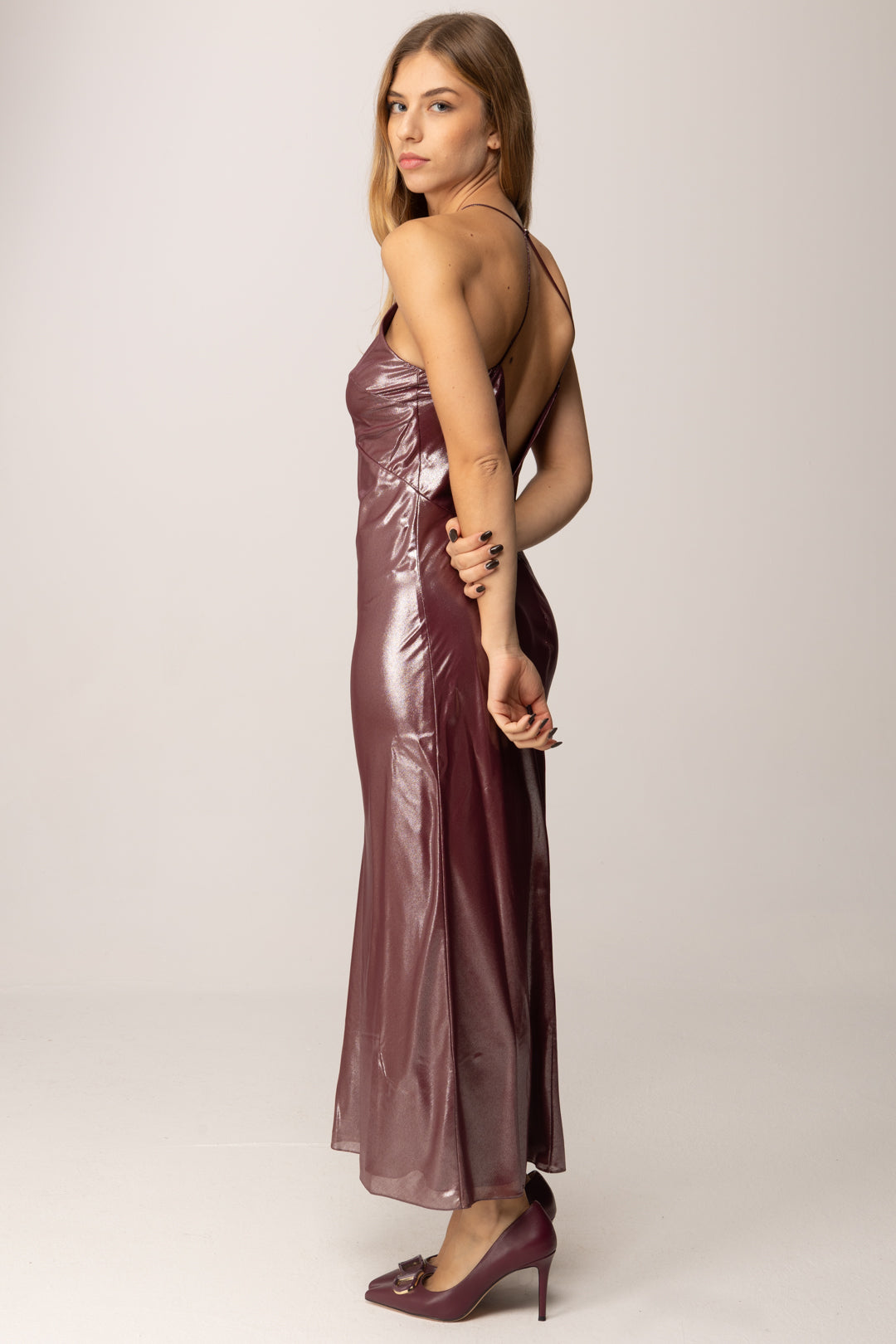 Patrizia Pepe Abito Lungo Laminato con Scollo Incrocio Sul Retro 8A1580 A188 PURPLE RED LAMÌ