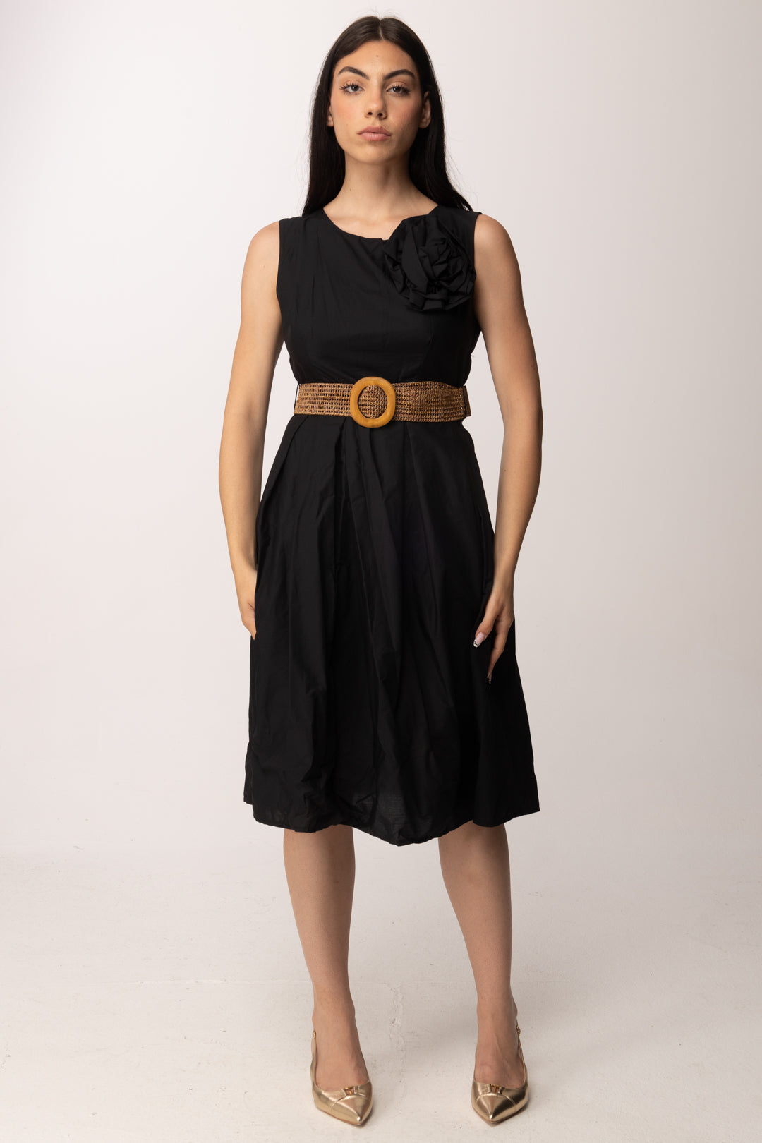 Khloe Femme Abito Midi con Fiore Applicato e Cintura Intrecciata H3932-C3 NERO