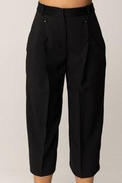 Elisabetta Franchi Bermuda con Bottoni e Dettagli Smoking PA10656E2 NERO