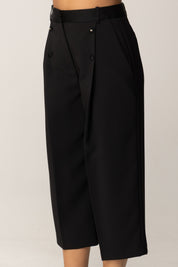 Elisabetta Franchi Bermuda con Bottoni e Dettagli Smoking PA10656E2 NERO