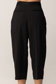 Elisabetta Franchi Bermuda con Bottoni e Dettagli Smoking PA10656E2 NERO