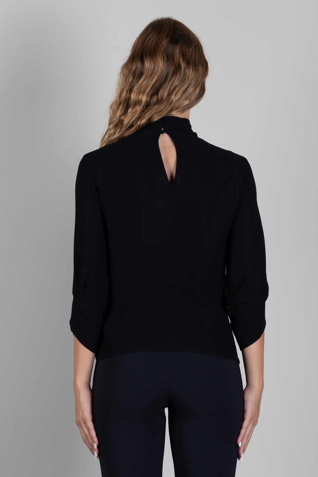 Elisabetta Franchi Blusa In Georgette con Fiocco Logo CA17866E2 NERO/BURRO