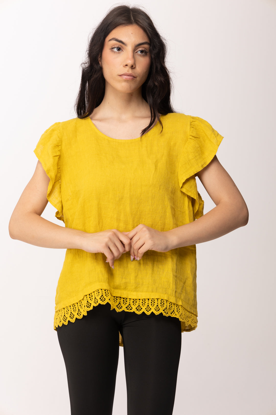 Khloe Femme Blusa In Lino con Volant e Pizzo Sangallo 26423 GIALLO