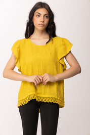 Khloe Femme Blusa In Lino con Volant e Pizzo Sangallo 26423 GIALLO