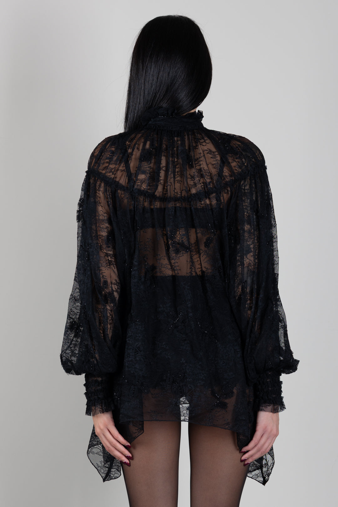 Elisabetta Franchi Blusa In Pizzo Ricamato con Ruches e Maniche Ampie RC01J67E2 NERO