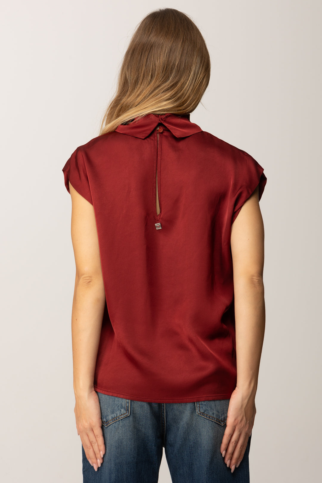 Manila Grace Blusa In Raso con Colletto C120VU BURGUNDY