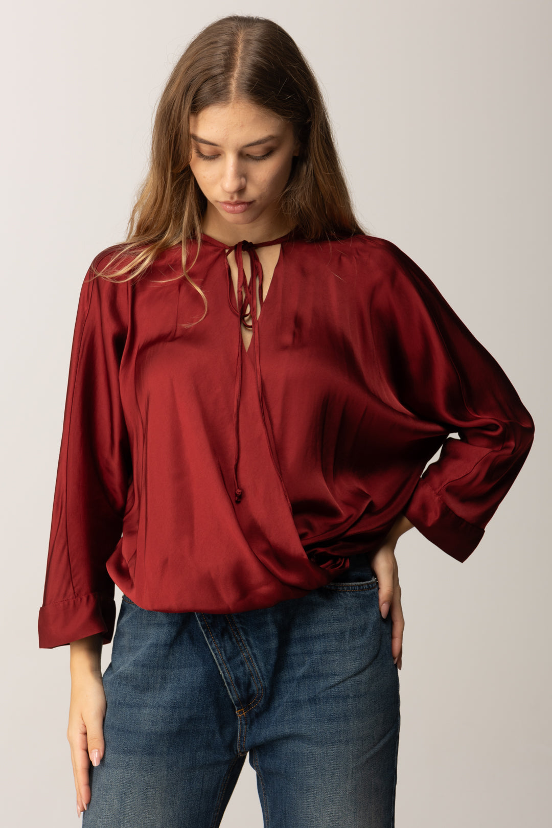 Manila Grace Blusa Incrociata con Scollo a Goccia C121VU BURGUNDY