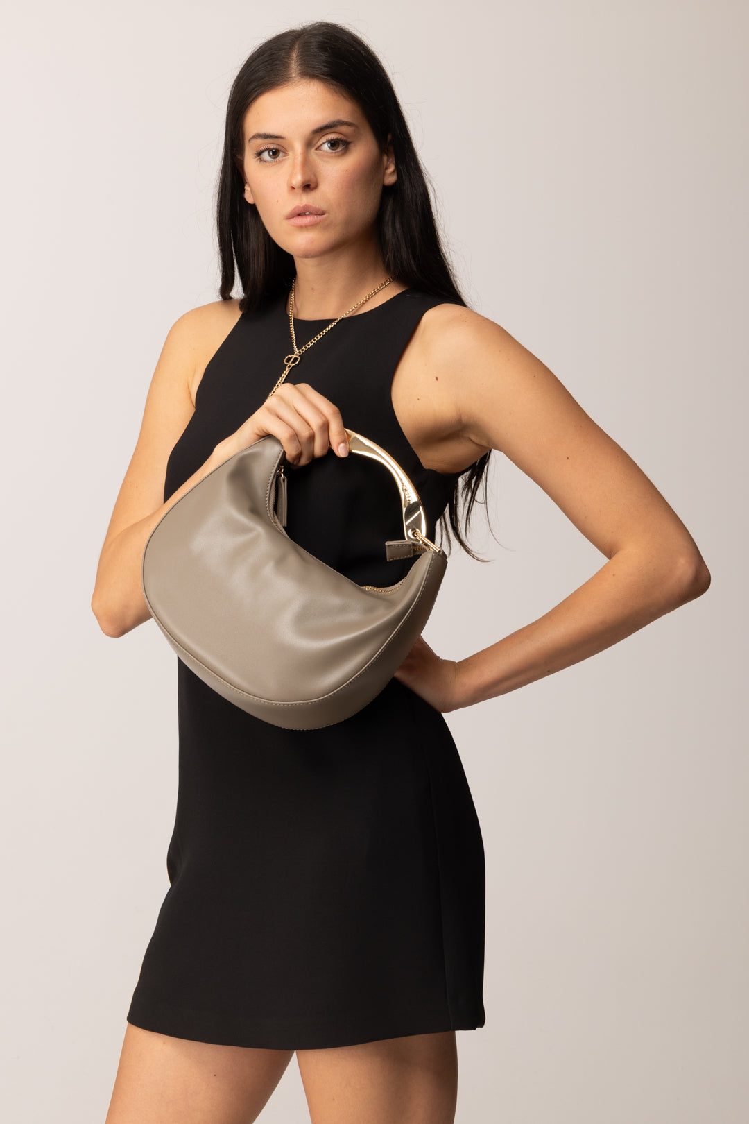 Twin-set Borsa Hobo Croissant con Manico In Metallo 252TD8160 TORTORA