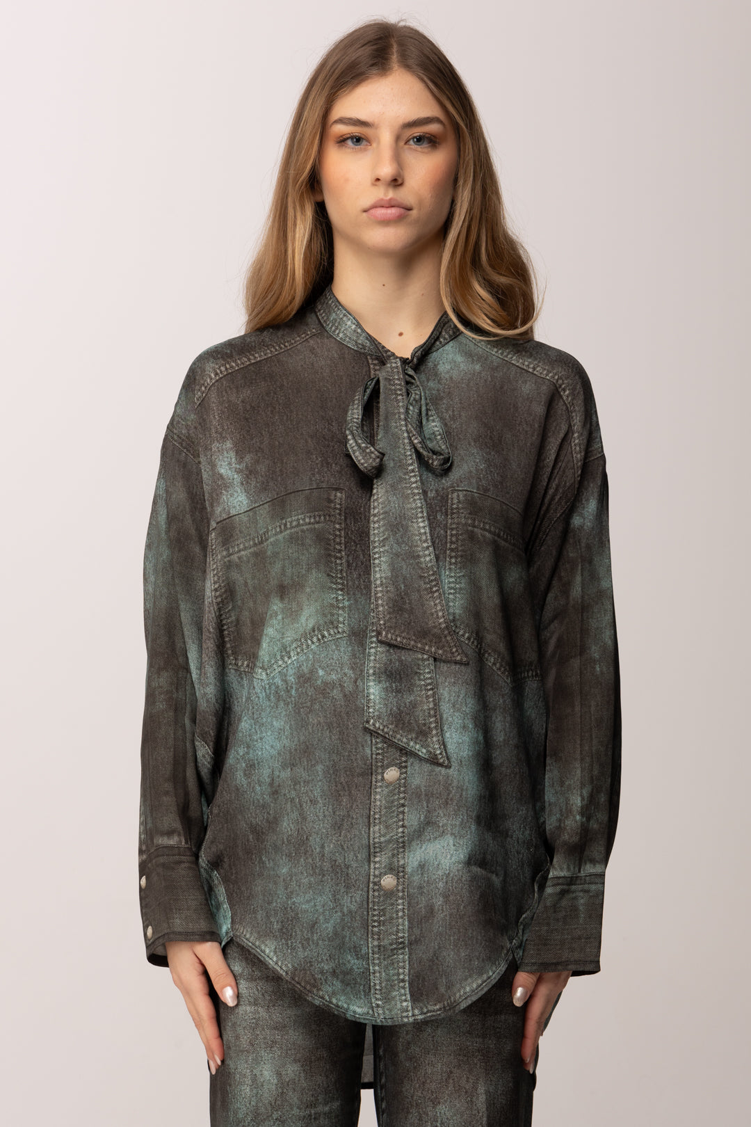 Pinko Camicia con Collo Lavallière In Viscosa GRIGIO/VERDE