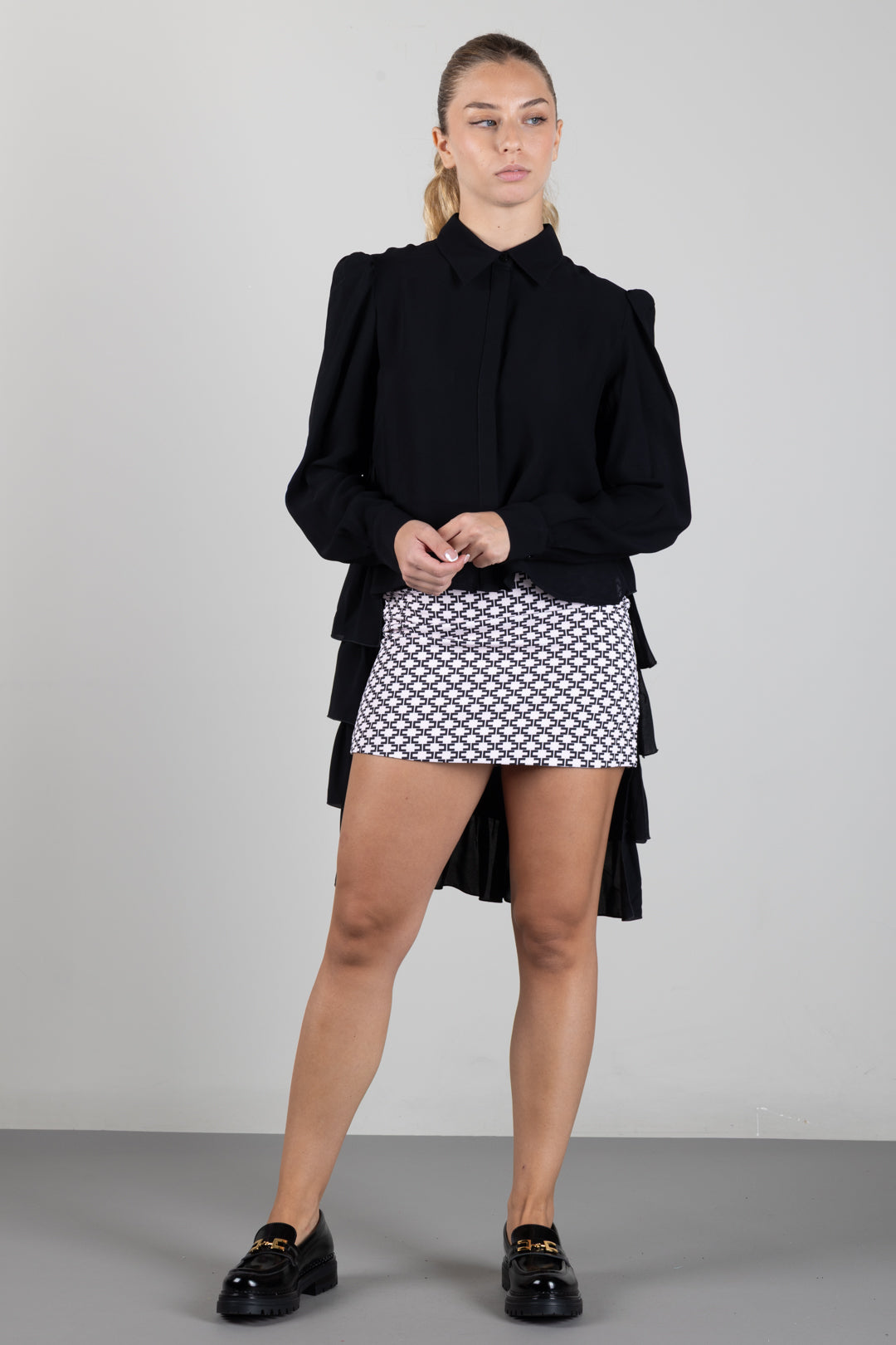 Elisabetta Franchi Bambina Camicia con Fondo Asimmetrico e Maniche Ampie EFCA3070VI011.N000