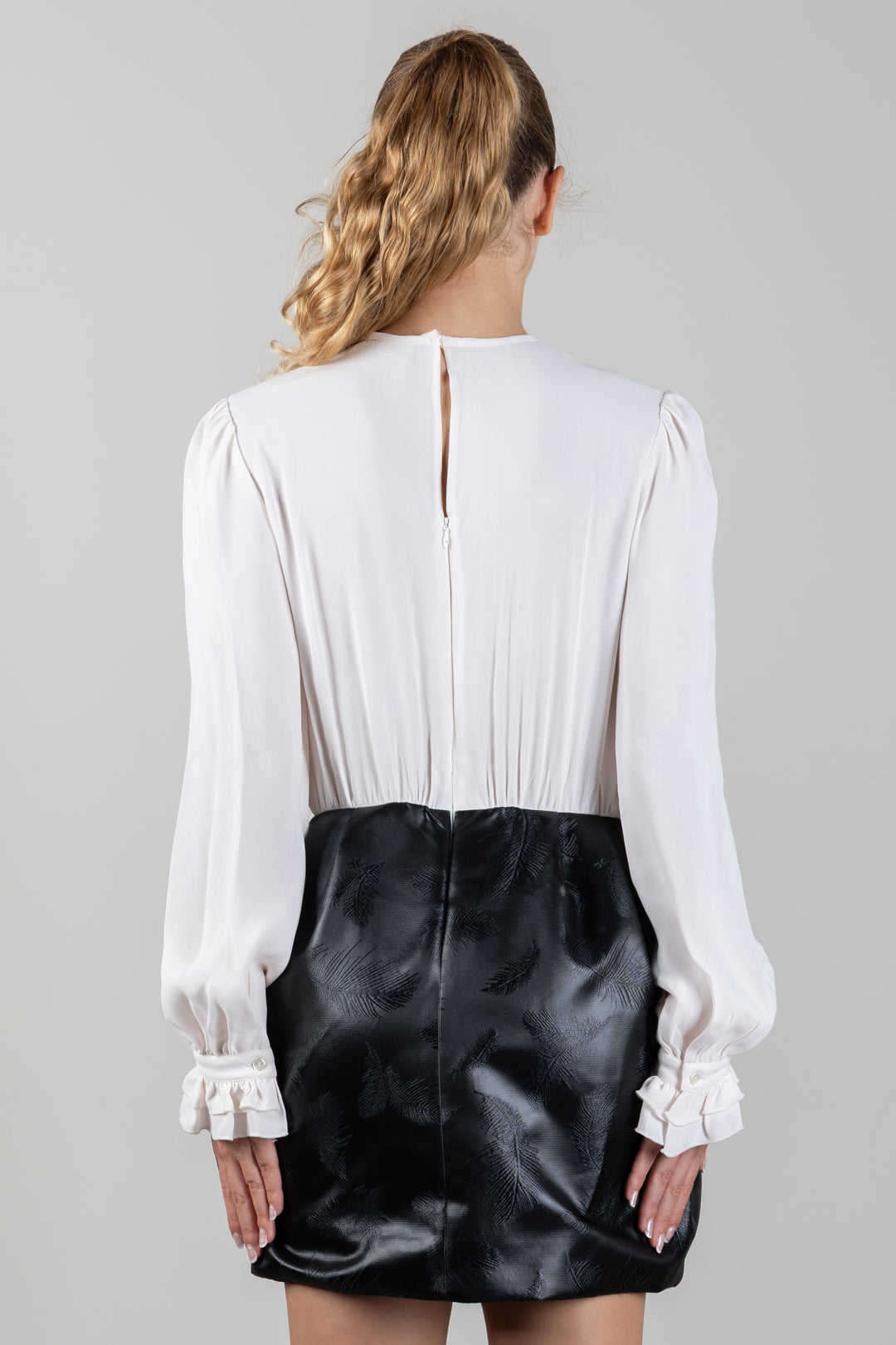 Elisabetta Franchi Bambina Camicia Girocollo con Applicazione Piuma e Polsini con Ruches EFAB7070VI011.0100