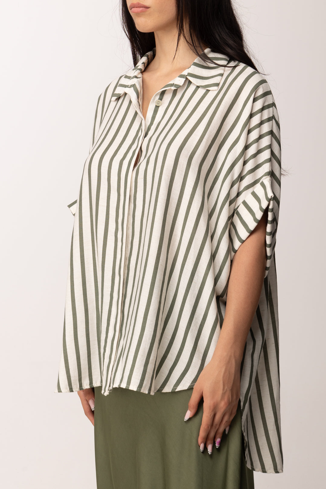 Khloe Femme Camicia Over a Righe con Maniche Ampie A6309-L61 BIANCO/VERDE
