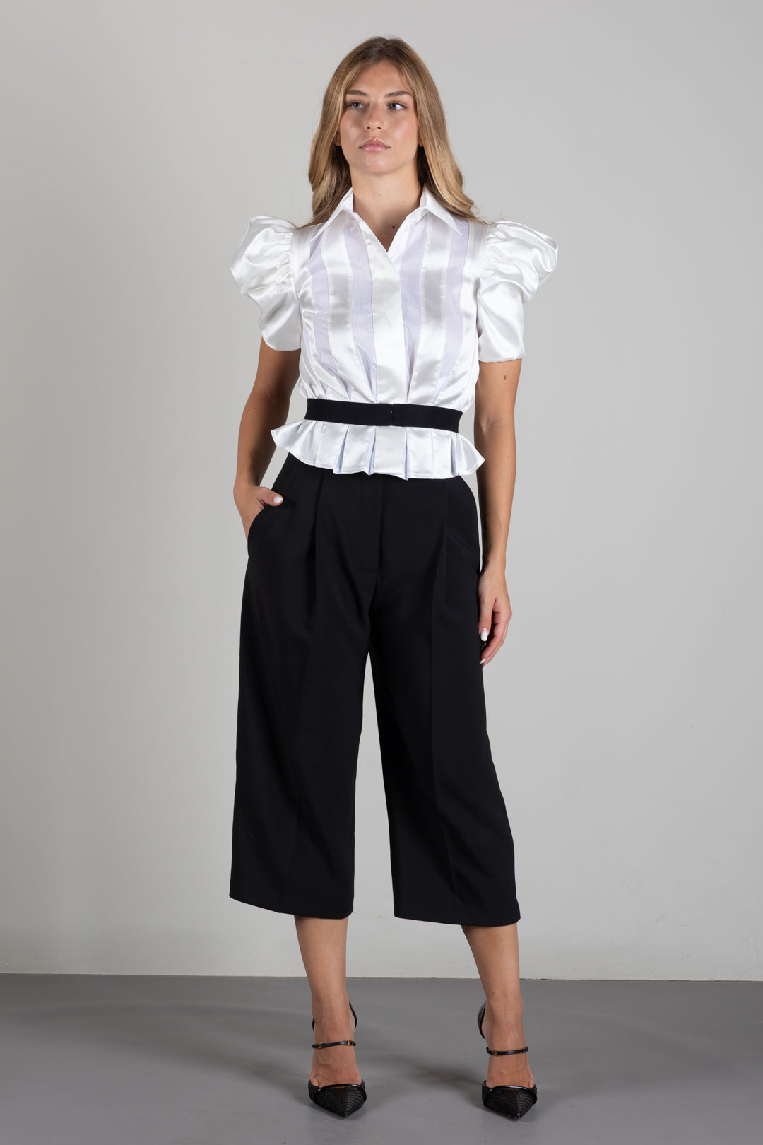 Elisabetta Franchi Camicia Satinata con Cintura e Maniche a Sbuffo CA20567E2 AVORIO