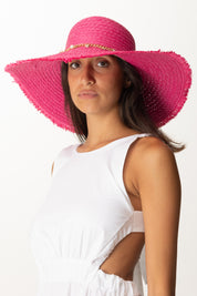 Khloe Femme Cappello In Paglia con Catenina Charms FUXIA
