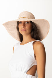 Khloe Femme Cappello In Paglia con Catenina Charms PINK