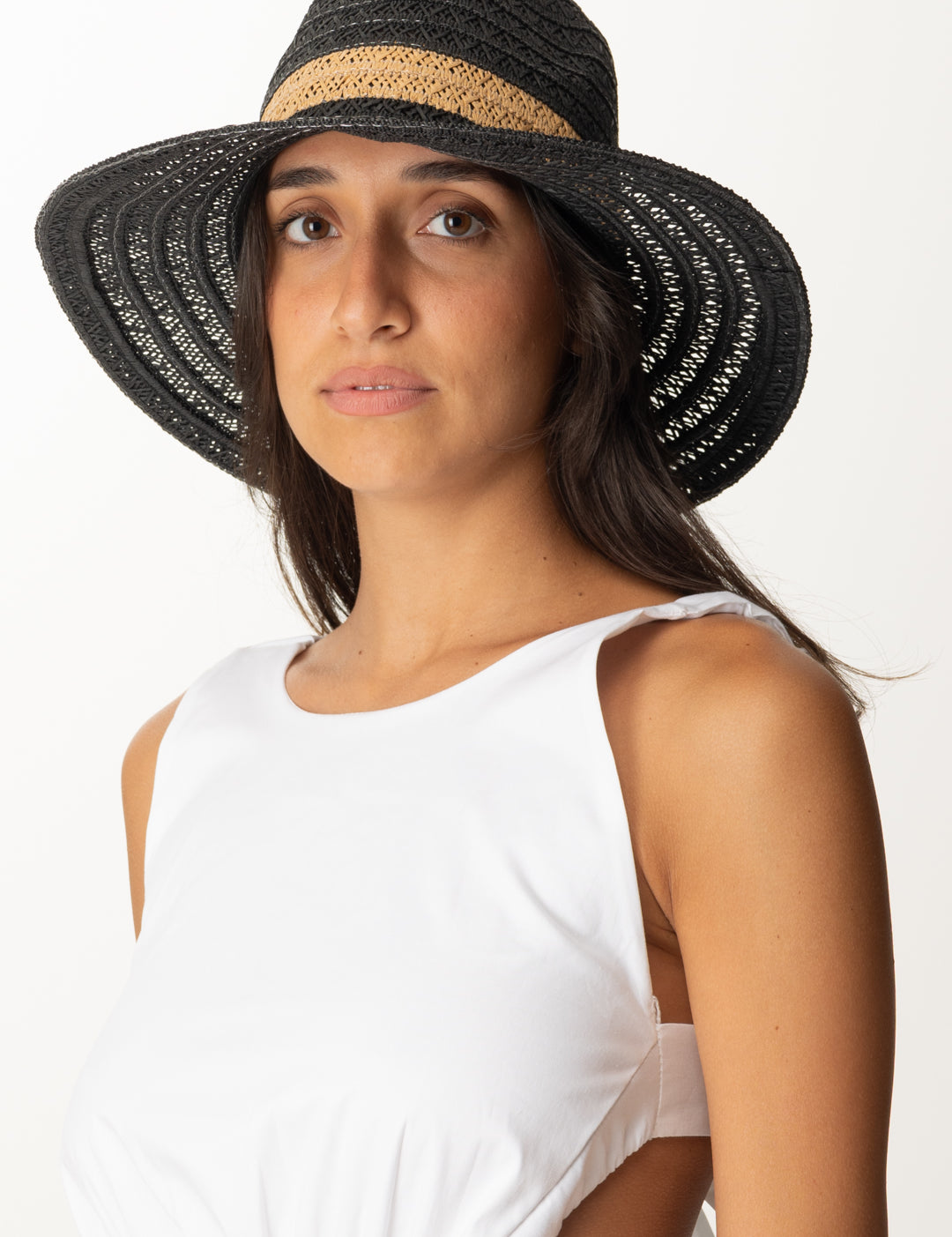 Khloe Femme Cappello In Paglia con Lavorazione Traforata BLACK